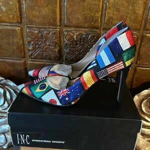 NWT: Sparkling ✨ World Flag Stiletto High Heels.